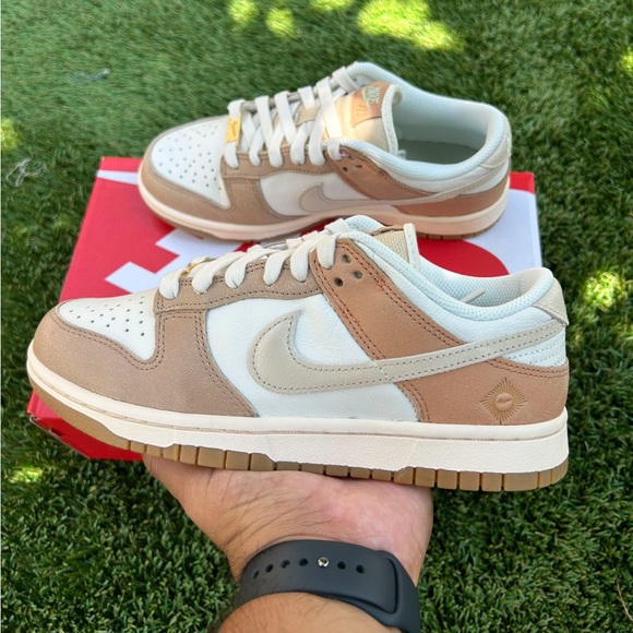 Nike Dunk Low “Australia” Size 10 Women’s / 8.5 Men - Picture 9 of 12